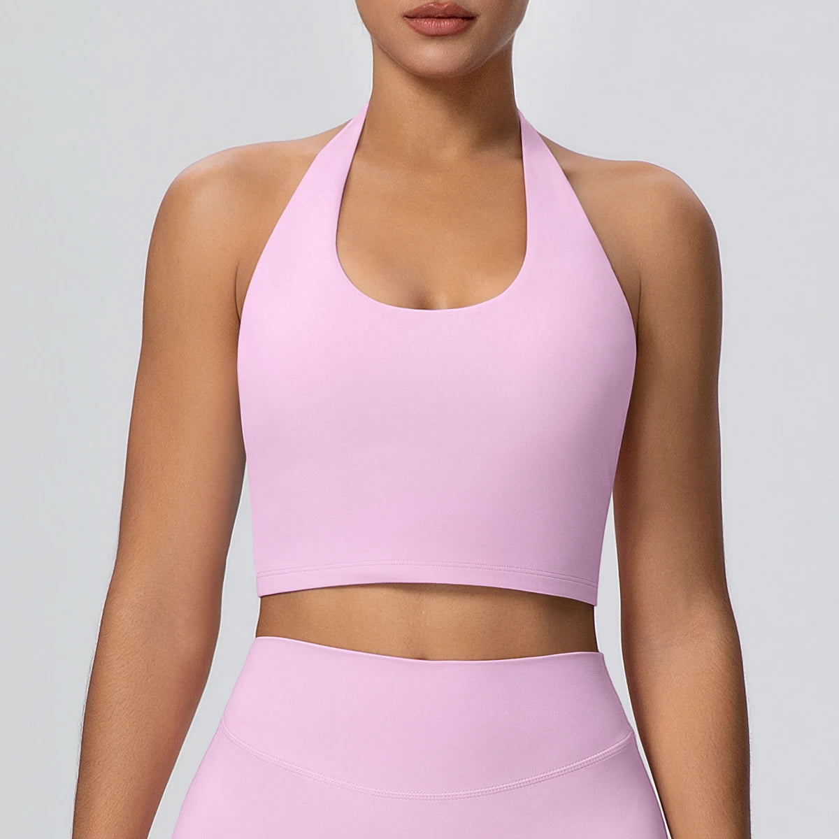 Lila Yoga-Sporttop mit breitem U-Ausschnitt und Racerback-Trägern