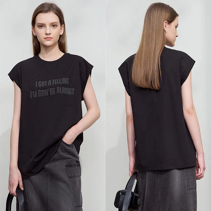 Damen T-Shirt aus Baumwolle mit lässigem O-Ausschnitt und breiten Schultern