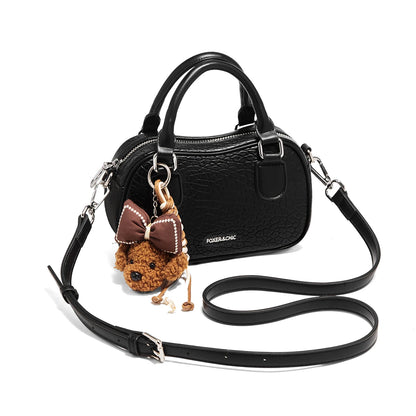 Damen Handtasche Aus Soft Leateh Im Boston Stil Mit Crossbody Anhänger