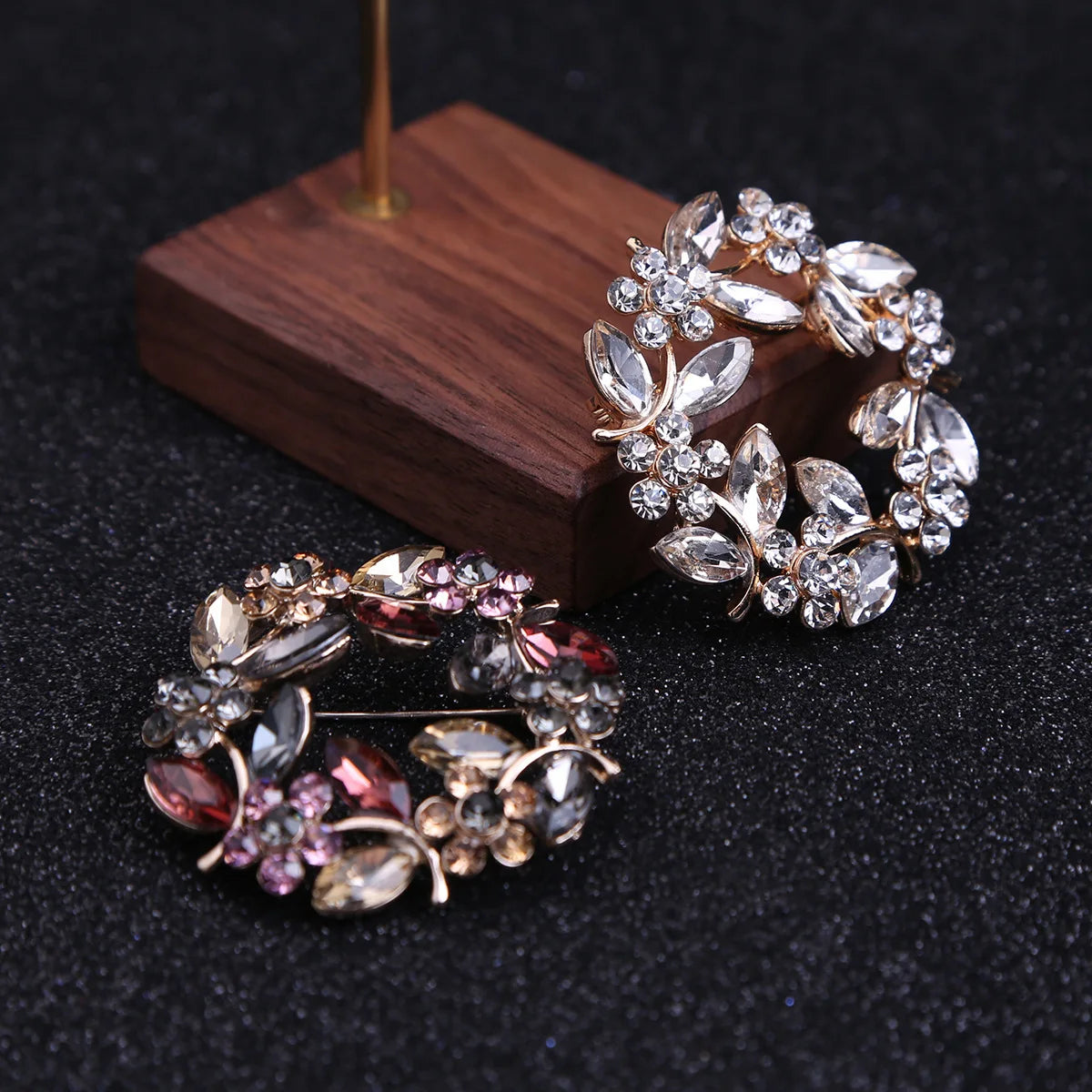 Brosche Girlande Kristall Strass Rund Luxus Boutique Corsage Damen