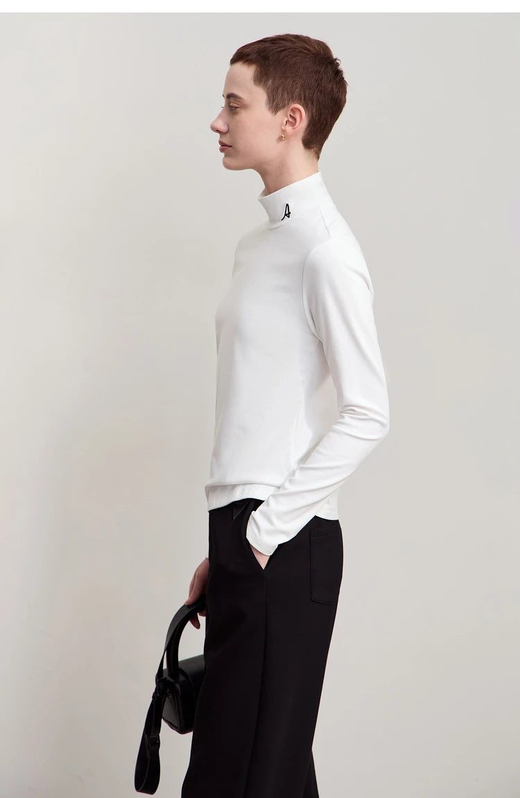 Damen Rollkragen-T-Shirt aus besticktem Fleece für warme Wintertage