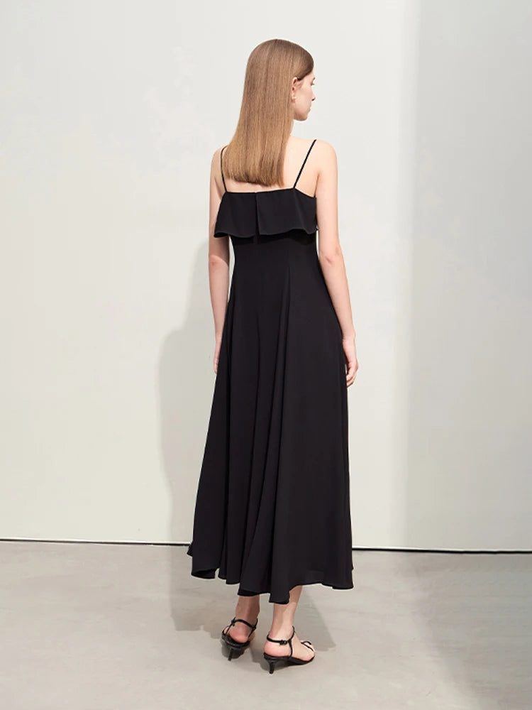Schwarzes Chiffon-Sommerkleid mit Spaghettiträgern und Volant, Rückansicht