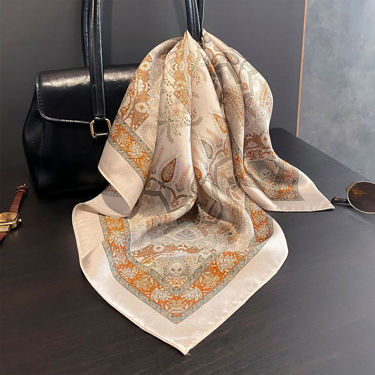 Damen Seidensatin Schal quadratisch Blumenprint Kopftuch Bandana Hijab Neu