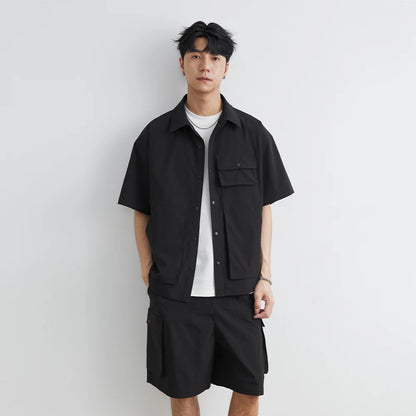 Männer Sommer Set mit losem Kurzarm Cargo-Shirt und Shorts im Casual-Stil