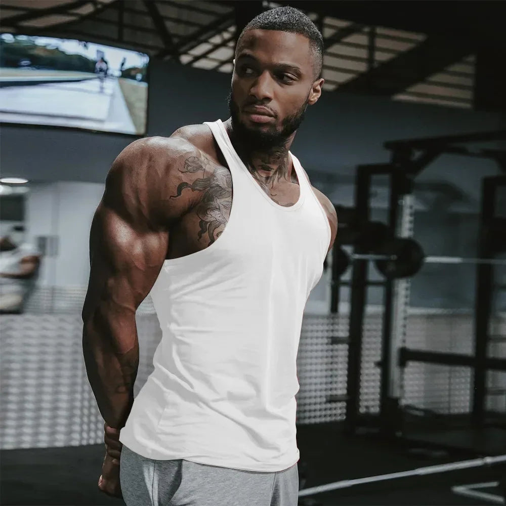 Ärmelloses Herren-Sommer-Top für Sport und Fitness mit breiten Schultern – vielseitiges Unterziehshirt