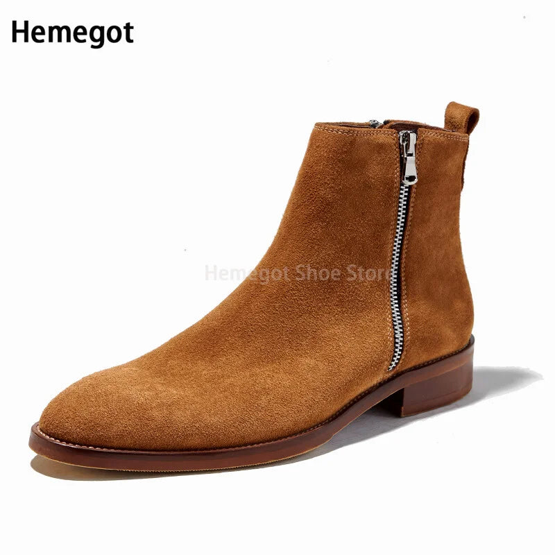Brauner Wildleder-Chelsea-Boot mit seitlichem Reißverschluss, flachem Absatz