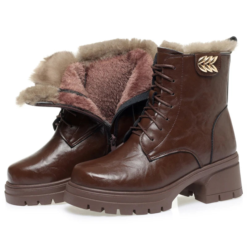 Braune Winter-Stiefeletten mit Schnürung, Fellfutter und Reißverschluss am Schaft