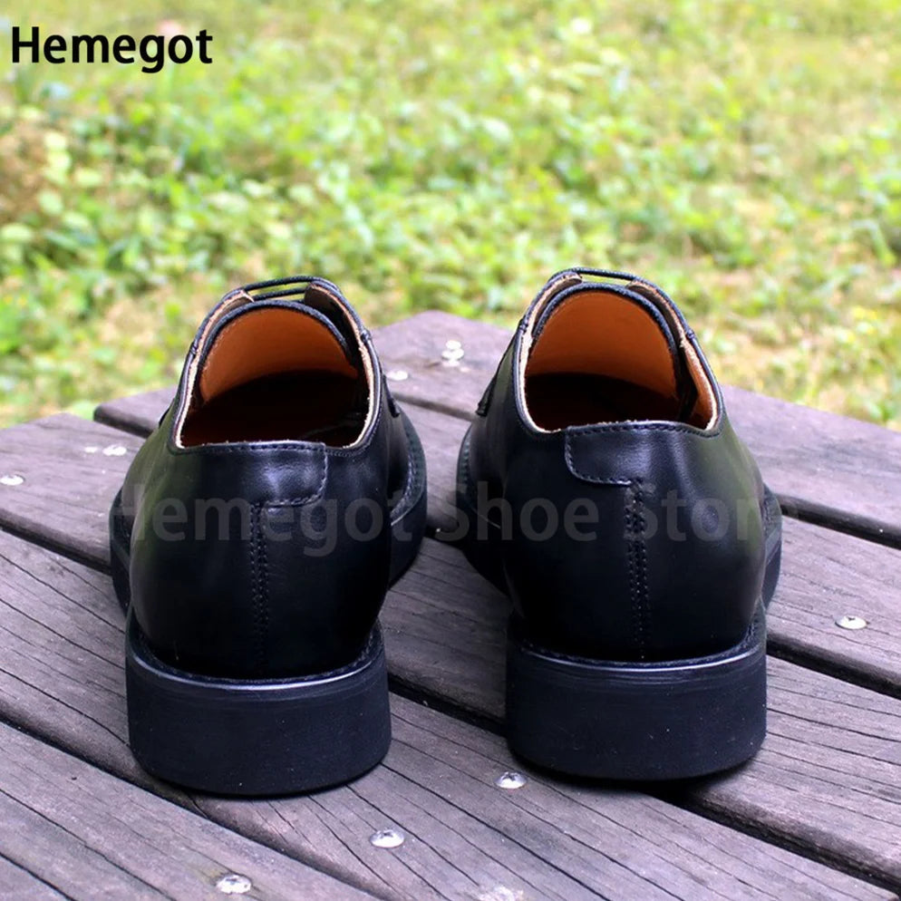 Schwarze Schnürschuhe für Herren, Rückansicht mit gepolsterter Ferse und Ledersohle