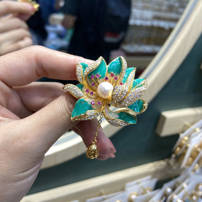Brosche Blume Perle Emaille Kristall Tropföl Klassisch elegant Damen