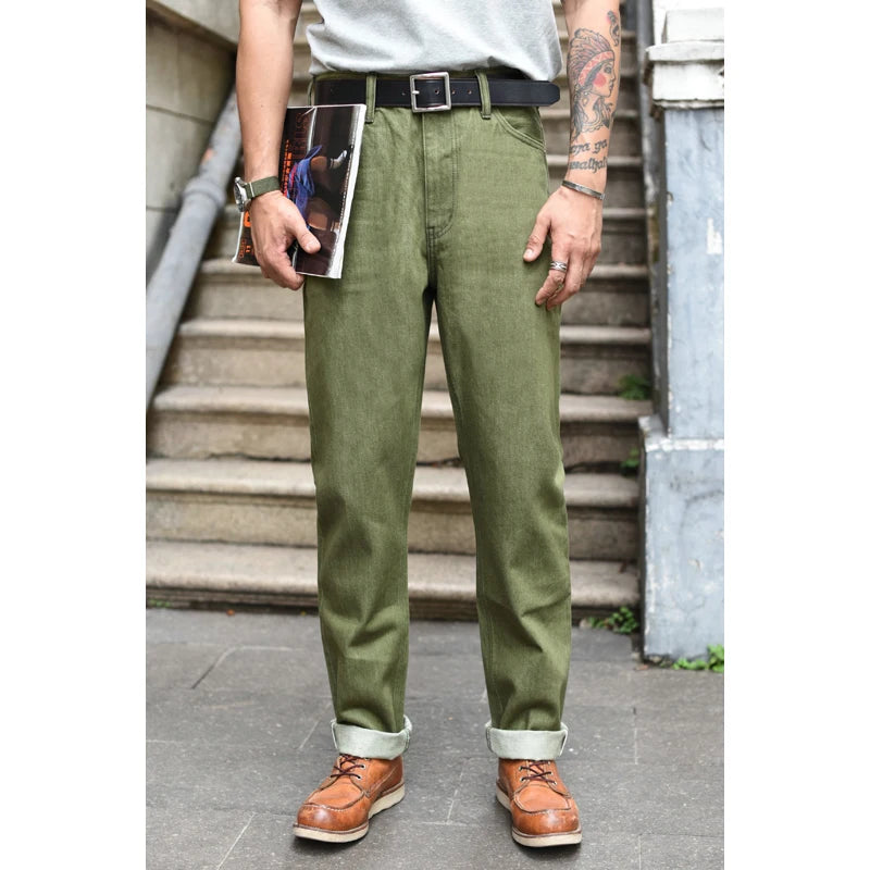 Herren Jeans in Vulkanisiertem Olivgrün mit Slim Fit und Reißverschluss