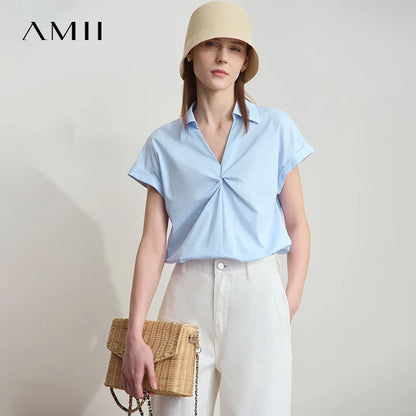 Damen Bluse im minimalistischen französischen Stil mit umlegekragen und gedrehten Falten