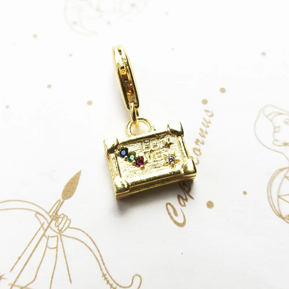 Damen-Charm-Anhänger Vintage Koffer golden Reise aus Sterlingsilber