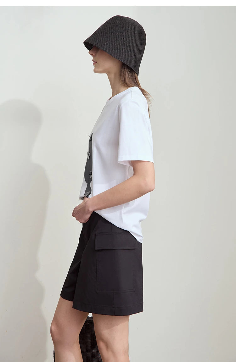 Damen T-Shirt im College-Stil aus leicht elastischem Lyocell mit minimalistischen Druck
