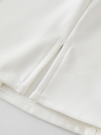 Kurzarm-Stricktop mit Puppenkragen für Damen in Plusgröße – modisch und elegant für den Sommer.