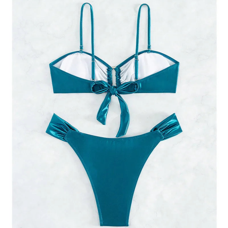 Verführerisches Bikini-Set mit Perlenkette und Push-up-Effekt – ideal für Strand und Pool