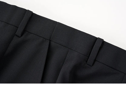Herrenanzug aus 100% Wolle in tiefem Blau, doppelt geknöpft – ideal für Hochzeit, Dinnerparty oder den täglichen eleganten Auftritt.