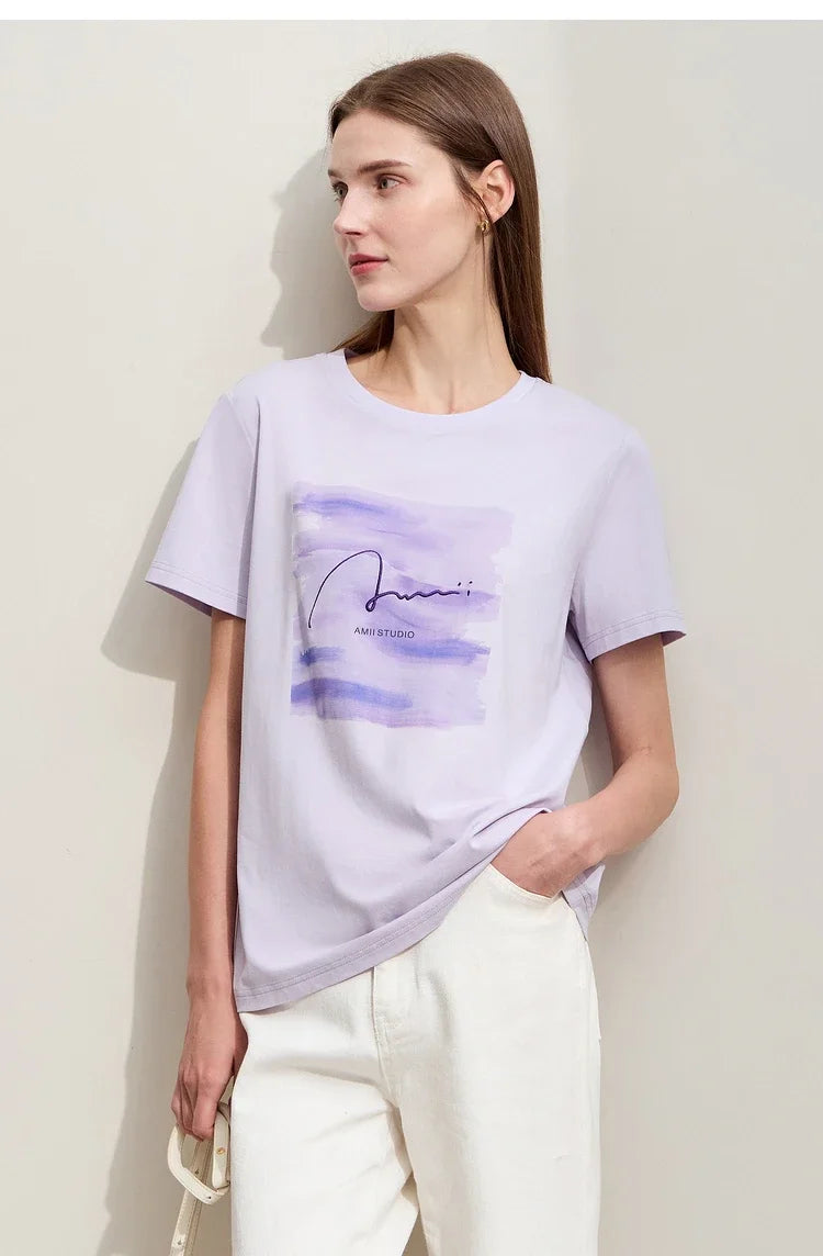 Damen T-Shirt im Minimalismus-Stil mit O-Ausschnitt und Stickerei