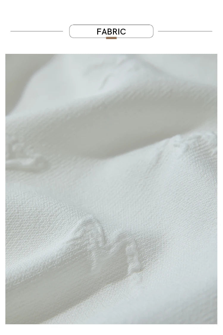 Kurzarm-Strickpullover mit Polo-Ausschnitt, Stoffdetail in hellem Weiß