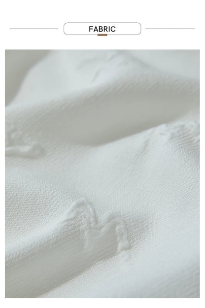 Kurzarm-Strickpullover mit Polo-Ausschnitt, Stoffdetail in hellem Weiß