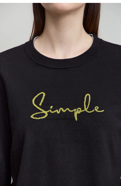 Langarm-T-Shirt mit Rundhalsausschnitt, schwarzem Stoff und gelbem „Simple“-Schriftzug