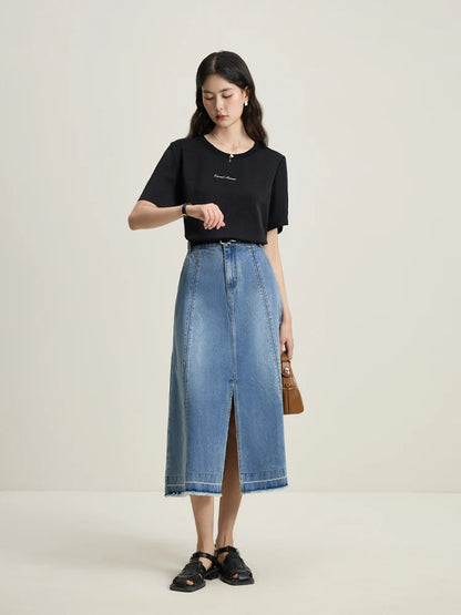 Damen-T-Shirt mit Puppenkragen – lässig, vielseitig und ideal für den Sommer.