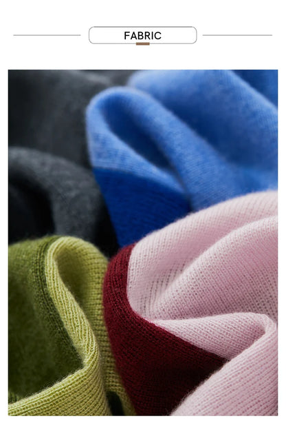Strickstoff-Muster mit Farbblöcken in Blau, Rosa, Grün und Weinrot
