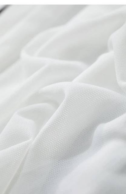 Damen T-Shirt aus gedrucktem Mesh mit slim-fit Halb Stehkragen