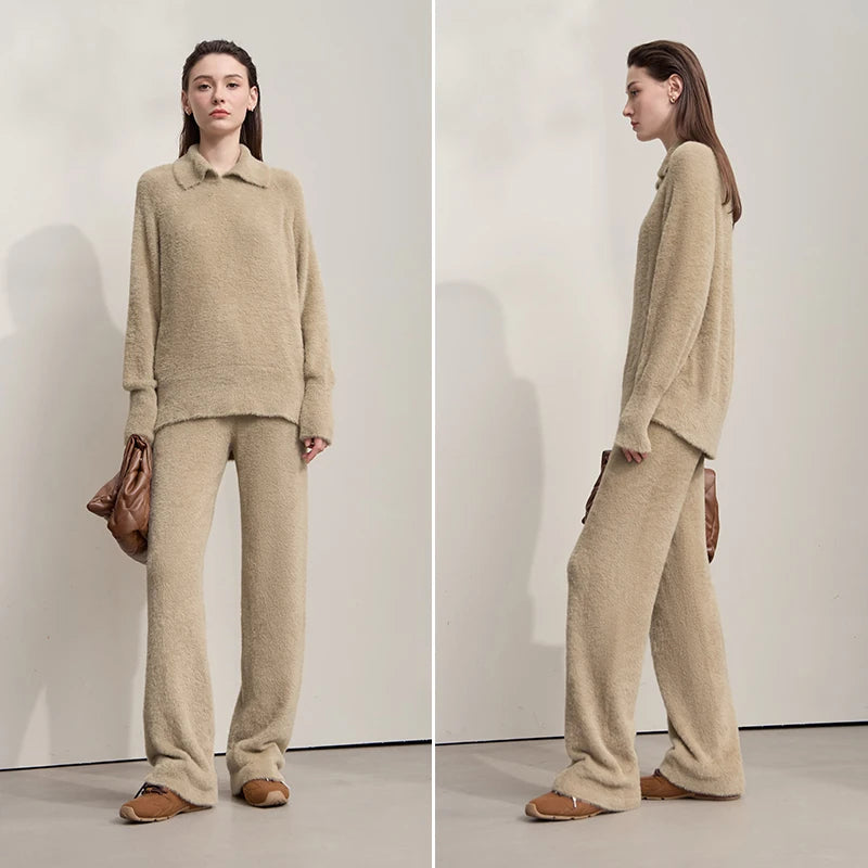 Beiger Pullover mit Stehkragen, lockerer Passform und Bindeband, Vorderansicht