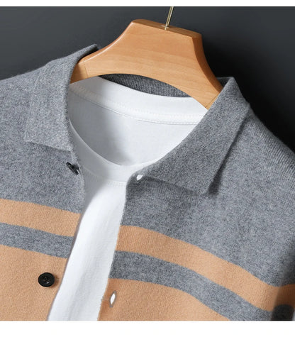 2024 neue Mode Wolle Strickjacke Mantel Top Herren Revers Business Casual Strickpullover Trend Hot Frühling und Herbst gestreift Langarm