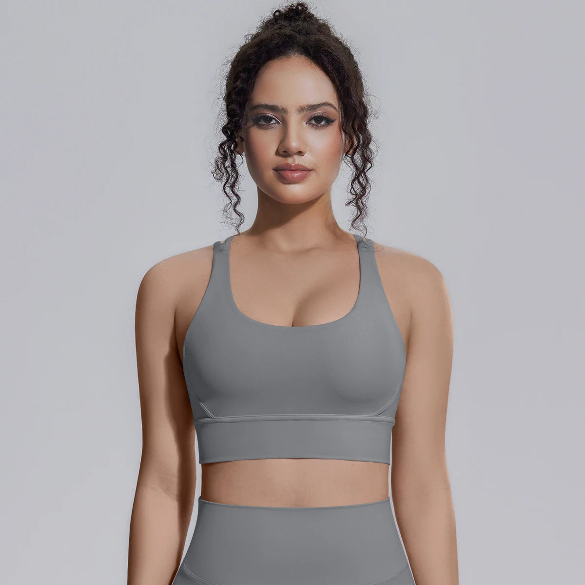 Sport-BH Yoga, grau (Titanium Gray), gepolsterte Cups, breiter Unterbrustbund