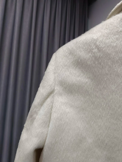 Elegante Damenjacke mit Reverskragen und langen Ärmeln – luxuriöses Patchwork-Design mit Taschen