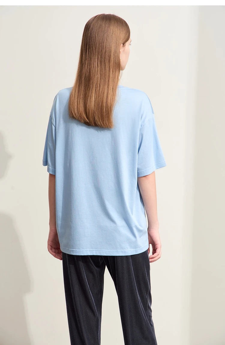 Damen T-Shirt im minimalistischen Stil mit gedrucktem Design und lässigen Ärmeln