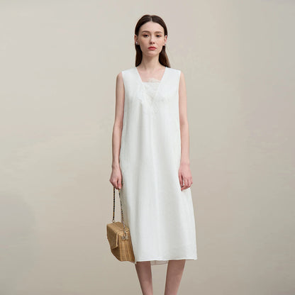 Elegantes Leinen Damenkleid Mit V-Ausschnitt Und Spitze