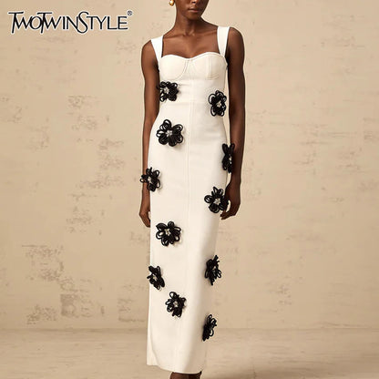 Asymmetrisches ärmelloses Damenkleid mit Rundhalsausschnitt und Stickerei – hohles Design und figurbetontes High-Waist-Design