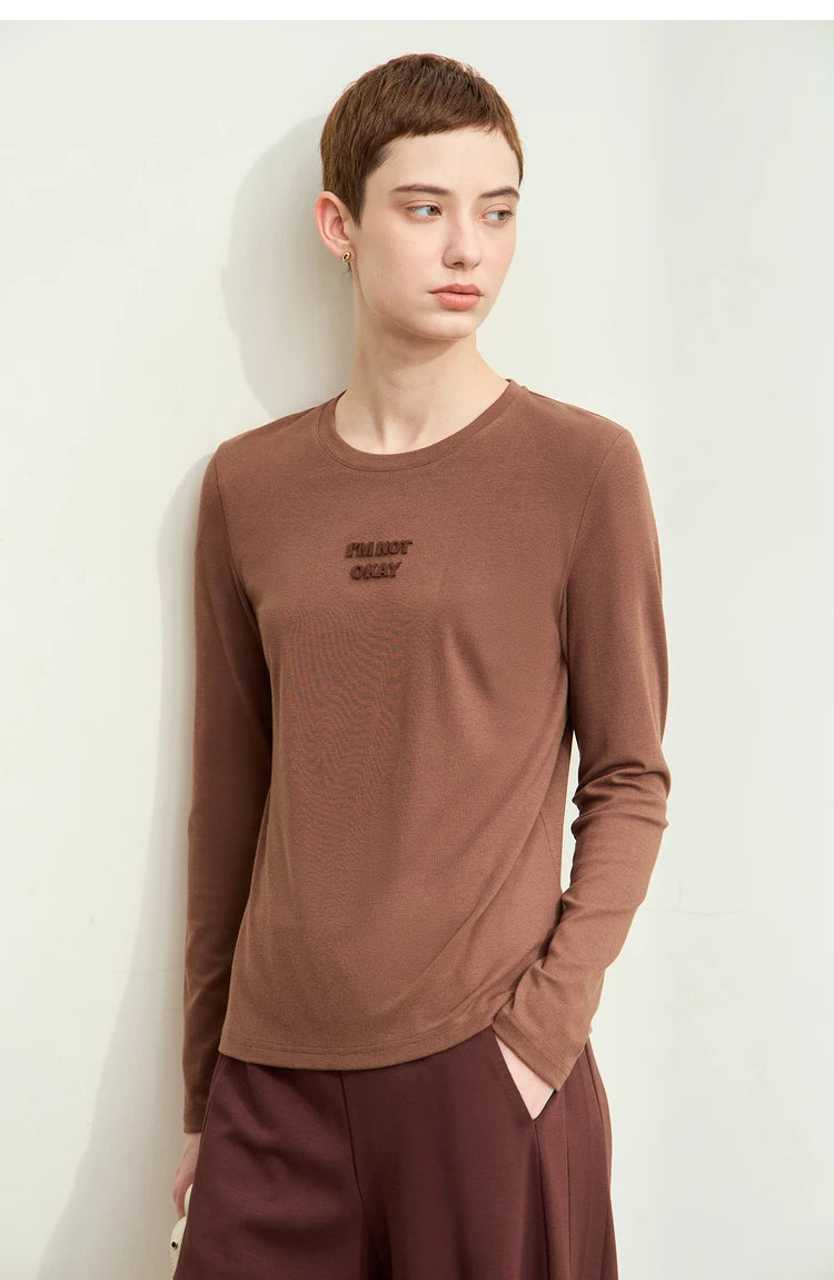 Damen T-Shirt mit minimalistischem Design und gesticktem Brief für den Herbst