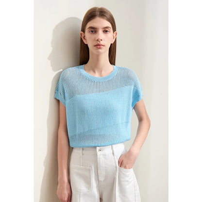 Damen Wollstrickpullover in Hellblau mit Lochstrick und Rundhalsausschnitt, locker fallend