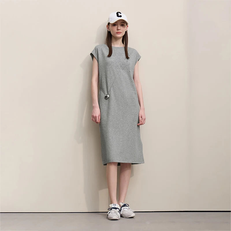 Bequemes Ärmelloses Damenkleid Aus Baumwolle Mit Taillierter Passform