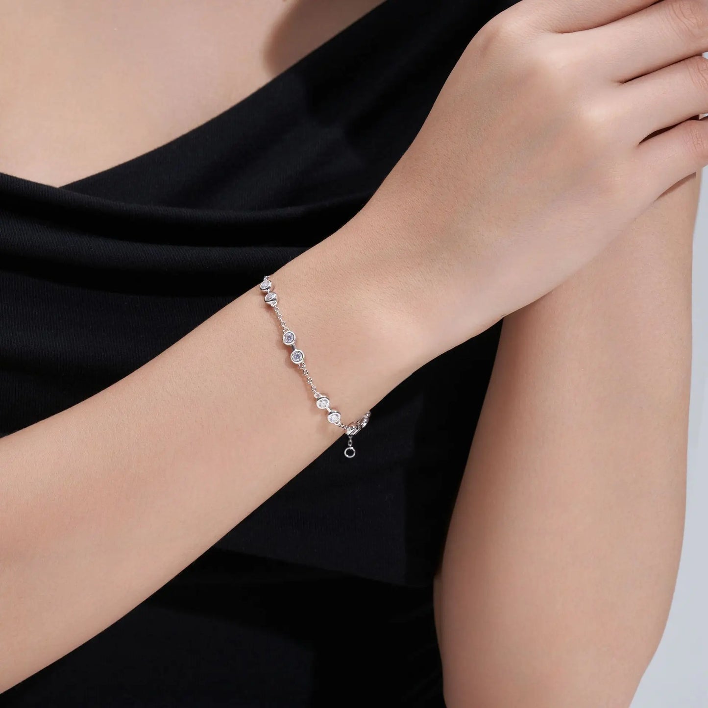 Damen-Armband zierlich mit Moissanit