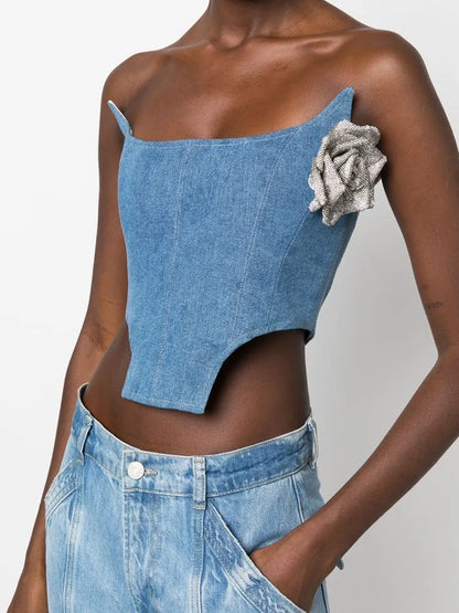 Asymmetrische Damen-Jeans mit hohem Bund und Colorblock-Design – modische Spliced-Denim-Hose für Frauen.
