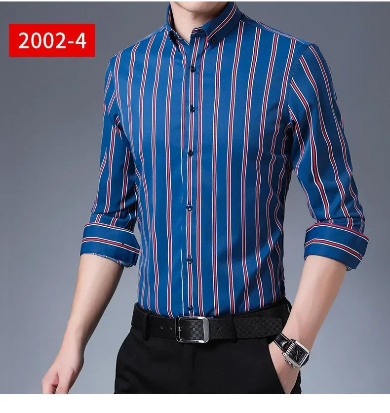 Herren Kurzarmhemd aus hochwertigem Material mit lässigem Schnitt und klassischem Reverskragen – ideal für Frühling und Sommer.