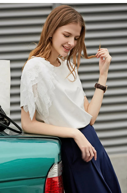 Damen T-Shirt aus mercerisierter Baumwolle im minimalistischen Patchwork-Stil mit Spitze