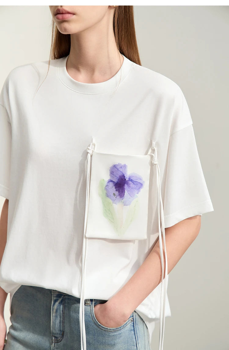 Damen T-Shirt im Minimalismus-Stil mit Taschen und elastischem O-Neck