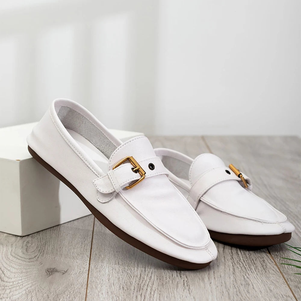 Lederschuhe Slipper mit Schnallenriemen, weiße Optik, eleganter Zehenbereich