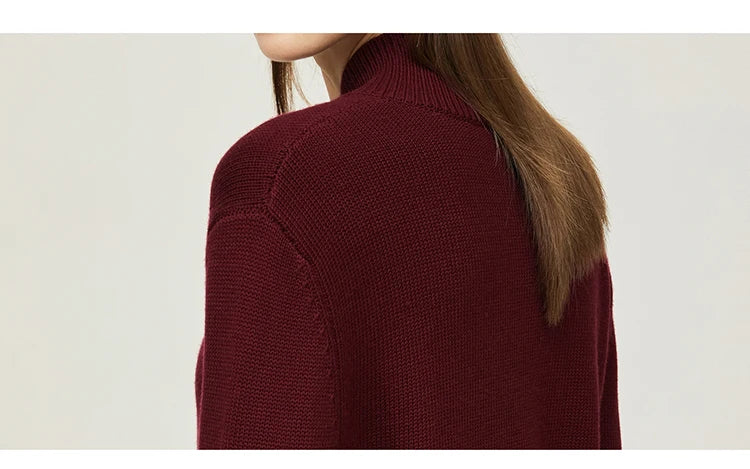 Damen-Pullover mit Stehkragen, weinroter Feinstrick, gerippter Saum und Bündchen