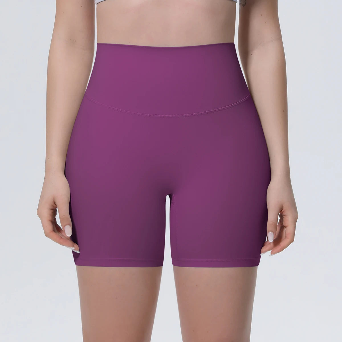 Lila Yogashorts für Damen mit breitem Bund, schnelltrocknend und bequem
