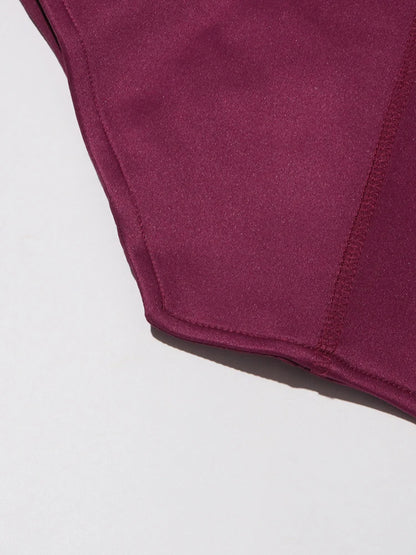 Ärmelloses Damen-Kleid mit 3D-Dekoration, Patchwork und Falten im eleganten Design mit U-Boot-Ausschnitt