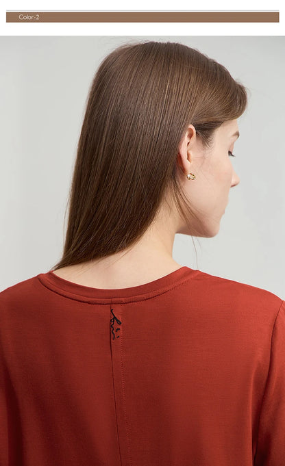 Damen T-Shirt im minimalistischen Casual-Stil mit V-Ausschnitt und kurzen Ärmeln