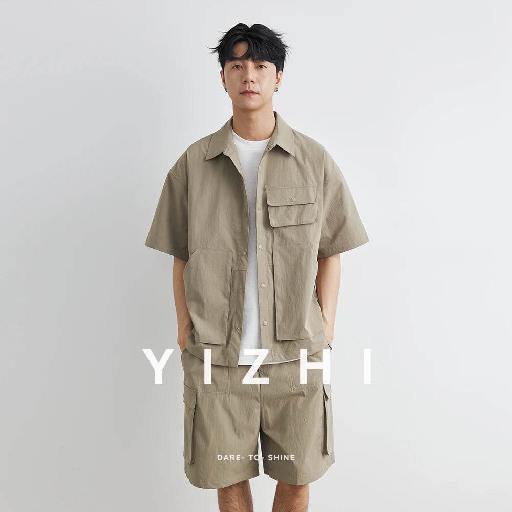 Männer Sommer Set mit losem Kurzarm Cargo-Shirt und Shorts im Casual-Stil