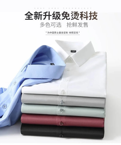 Kurzes Herren-Leinenhemd mit kurzen Ärmeln – ideal für den Sommer und lässige Anlässe.