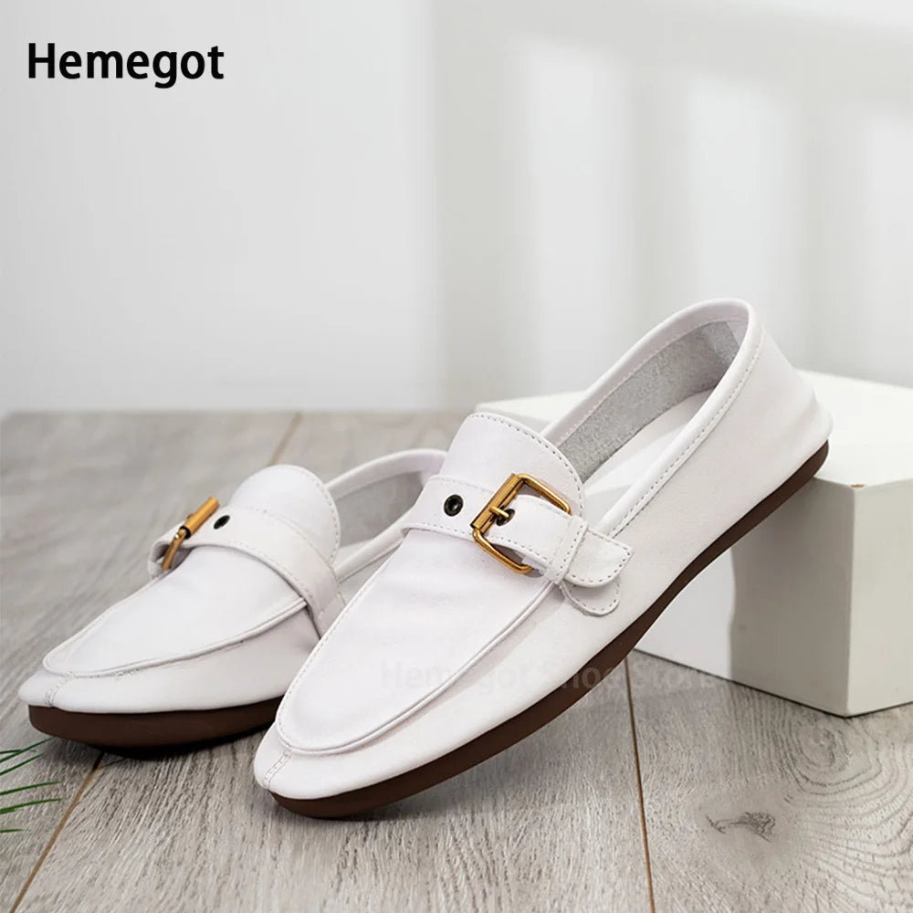 Herren-Slipper mit Schnallenriemen, weißes Leder, runde Spitze, flache Sohle